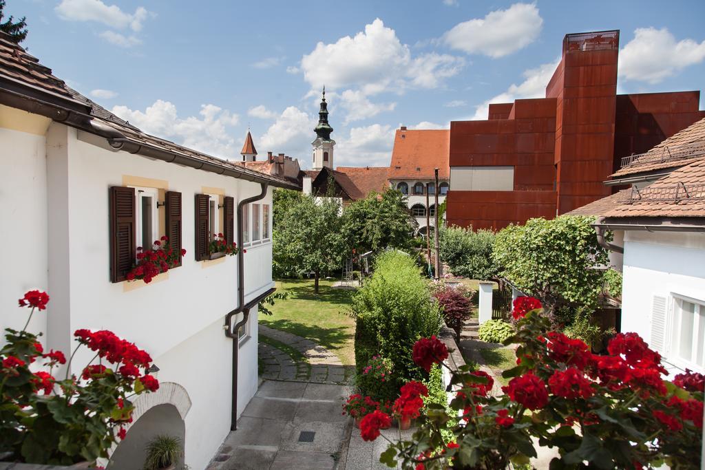 Gaestehaus Ferk - Fruehstueckspension, Bed & Breakfast Бад-Радкерсбург Экстерьер фото